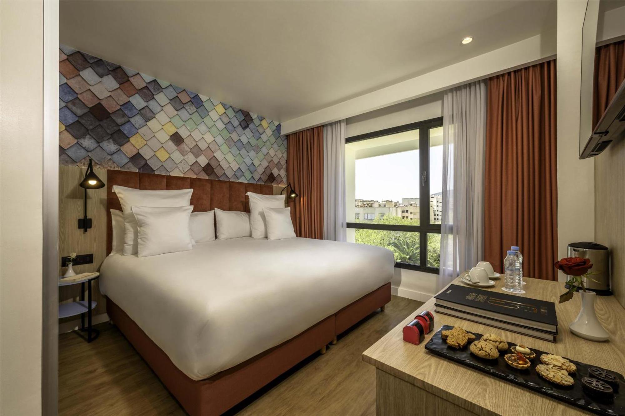 Deluxe Suite,1698936240:JPEG